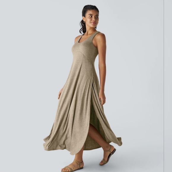 HALARA Dresses & Skirts - Halara U Neck Backless Split Flowy Maxi Casual Tank Dress